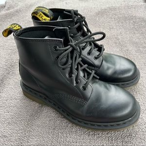 Dr. Martens 101 Smooth Leather Ankle Boots